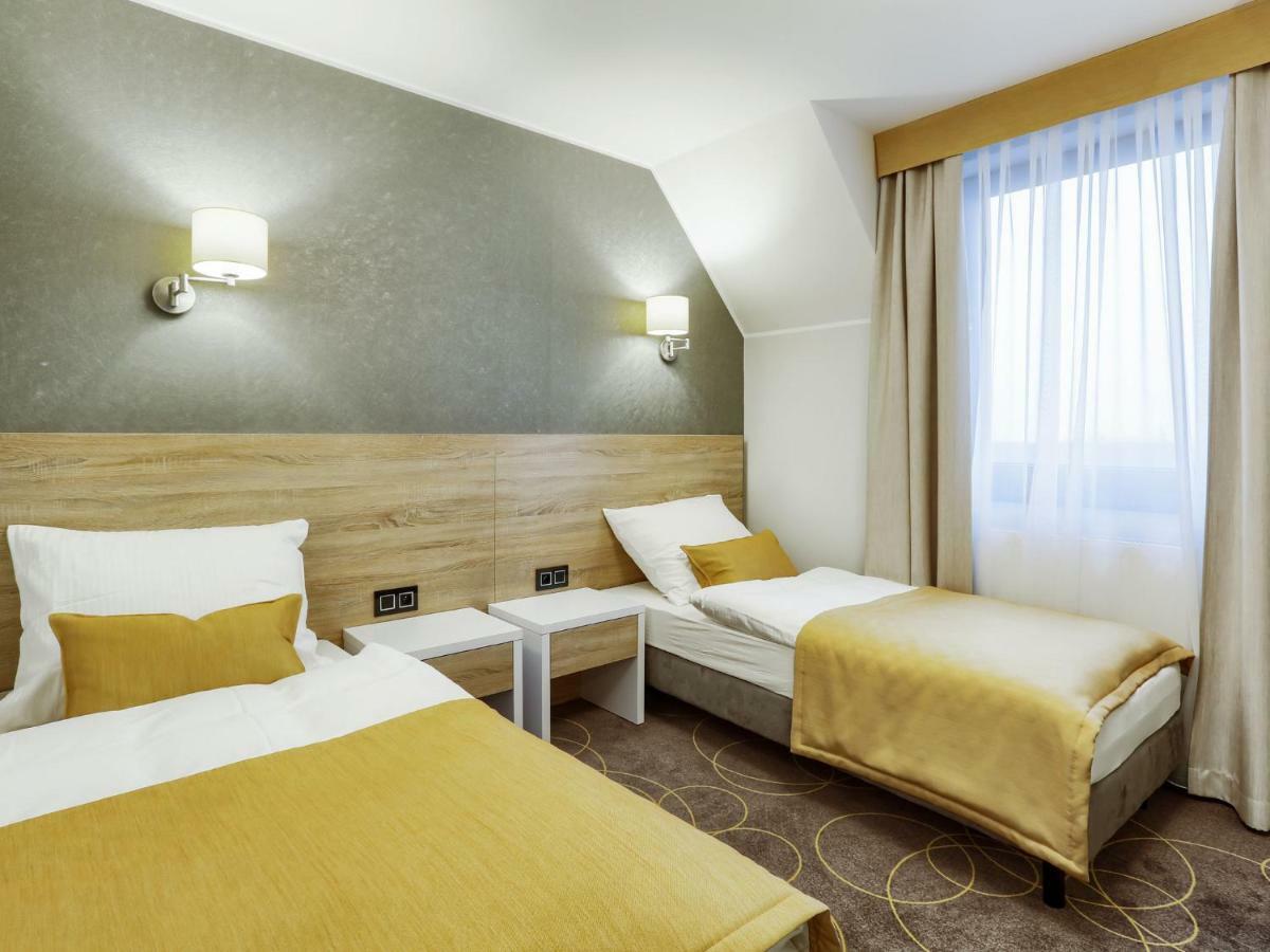 Hotel Antek Zlinice Esterno foto