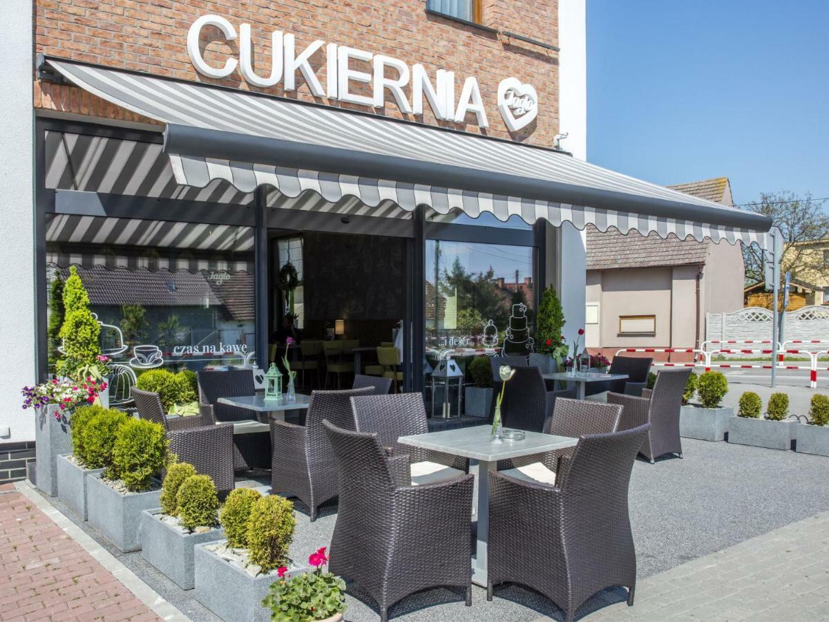 Hotel Antek Zlinice Esterno foto