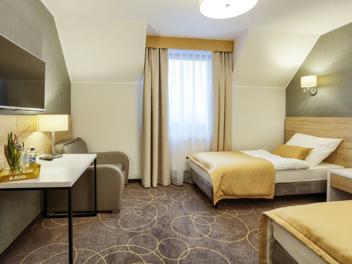 Hotel Antek Zlinice Esterno foto