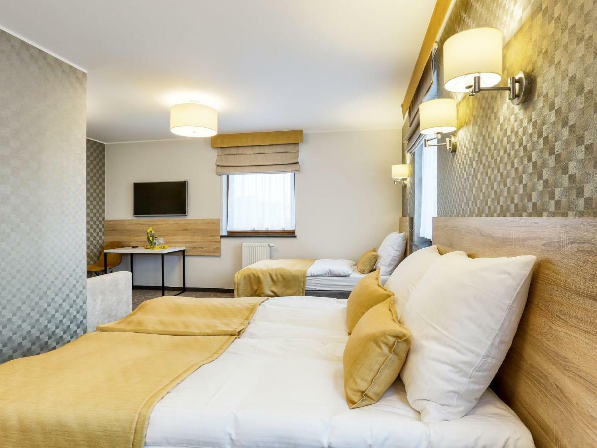 Hotel Antek Zlinice Esterno foto