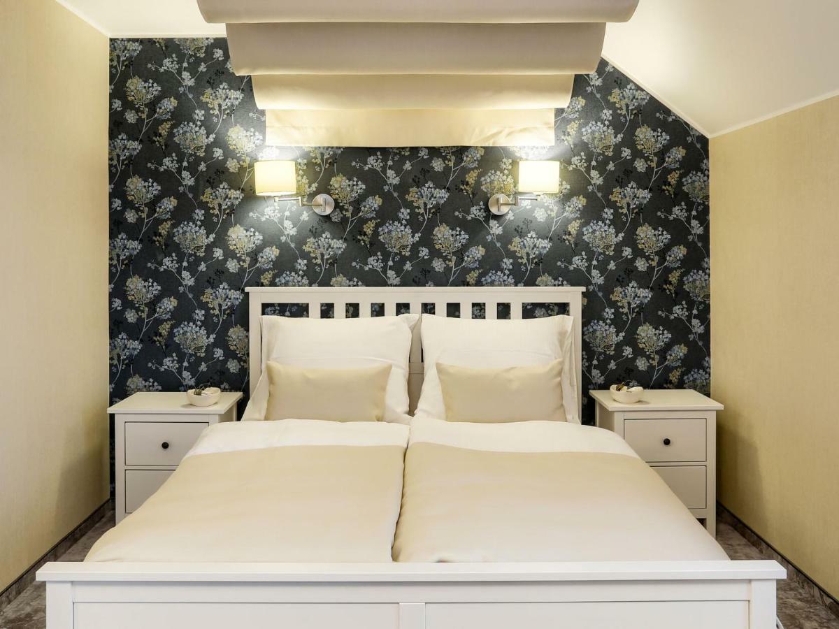 Hotel Antek Zlinice Esterno foto
